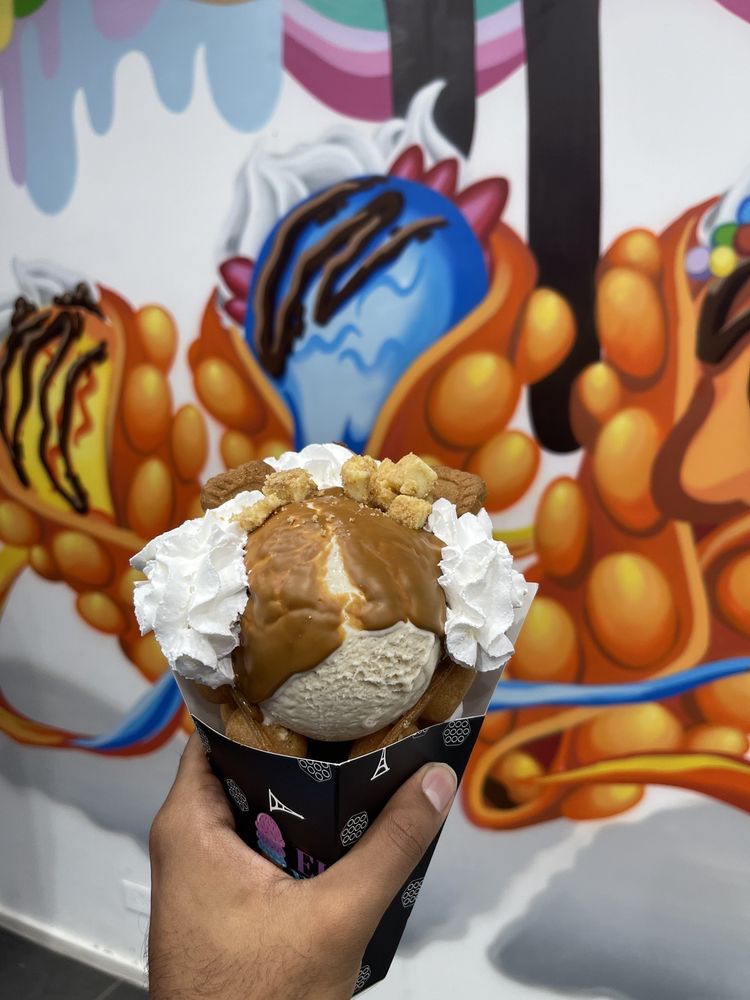 Eiffel Waffle, Chicago Roadtrippers