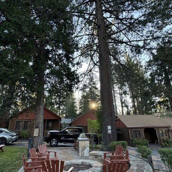 Cedar Glen Lodge - Hotels Near Me - Tahoe Vista, California