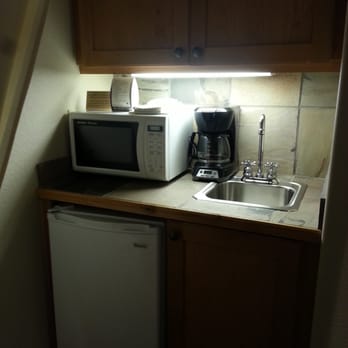 Lodges At Deer Valley - Kitchen area; includes dishes & utensils. - Hotels Near Me - Park City, Utah Lodges At Deer Valley - Kitchen area; includes dishes & utensils. - Hotels Near Me - Park City, Utah