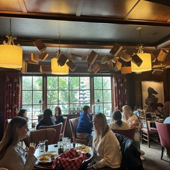 White Dog Cafe - Wayne - Cafes Near Me - Wayne, Pennsylvania White Dog Cafe - Wayne - Cafes Near Me - Wayne, Pennsylvania