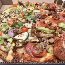 Round Table Pizza - Small Half King A w/no Olives, Half Gourmet Veggie