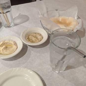 Aladdin Pita - Complimentary bread and hummus - Middle Eastern Near Me - Merrillville, Indiana