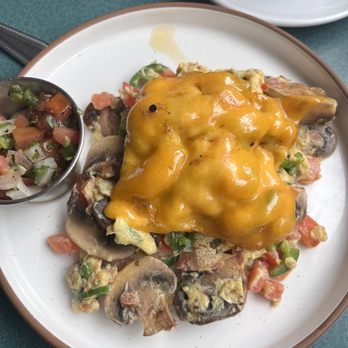 Roxanne Cafe - Custom 1 egg scramble with vegetable - Italian Near Me - San Francisco, California