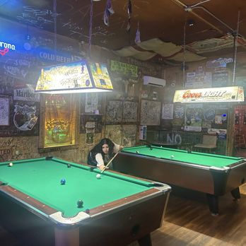 Thompson's Corner Saloon - Dive Bars Near Me - Suisun City, California Thompson's Corner Saloon - Dive Bars Near Me - Suisun City, California