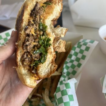 Tempe Eats - Smash burger - Barbeque Near Me - Tempe, Arizona Tempe Eats - Smash burger - Barbeque Near Me - Tempe, Arizona