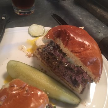 Au Cheval - Wow - Bars Near Me - Chicago, Illinois