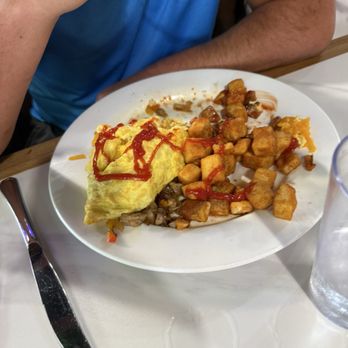 Kauai Diner Koloa - Make your own omlette. My hubby was a bit disappointed because they only allow one protein. - Ramen Near Me - Koloa, Hawaii