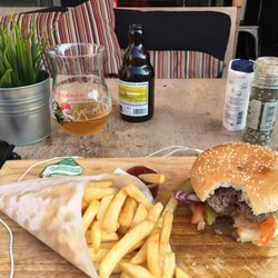 De Rector - Ruby burger with fries and La Chauffe (closest to Blue Moon, actually way better).