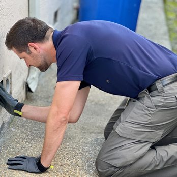 Crawlspace Clean - A thorough inspection helps remediate the problem much quicker - Insulation Installation Near Me