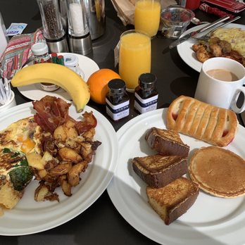 Preston's Market - Omelette, bacon, sausage, French toast, pancake, pastry, fresh fruit, coffee, orange juice. - New American Near Me - Miami Beach, Florida Preston's Market - Omelette, bacon, sausage, French toast, pancake, pastry, fresh fruit, coffee, orange juice. - New American Near Me - Miami Beach, Florida