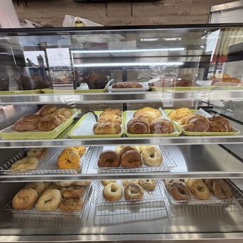 Mustards Cafe - Pastries - Breakfast & Brunch Near Me - Long Beach, California