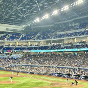 LoanDepot Park - Stadiums & Arenas Near Me - Miami, Florida
