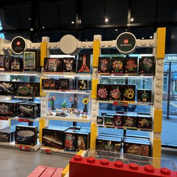 Lego - interior - Toy Stores Near Me - Greensboro, North Carolina Lego - interior - Toy Stores Near Me - Greensboro, North Carolina