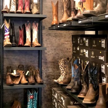 Ariat Outlet - I see leopard - Shoe Stores Near Me - Gilroy, California Ariat Outlet - I see leopard - Shoe Stores Near Me - Gilroy, California