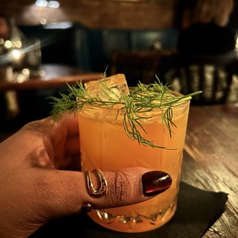 Anchor Spa - The carrot one - Cocktail Bars Near Me - New Haven, Connecticut