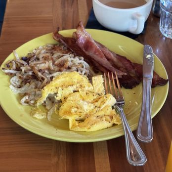 Gallo Blanco - Breakfast plate - Mexican Near Me - Phoenix, Arizona Gallo Blanco - Breakfast plate - Mexican Near Me - Phoenix, Arizona
