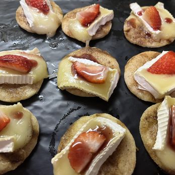 Creativa Catering - Raspberried Brie on Cinnamon Toast - Caterers Near Me - Boonton, New Jersey