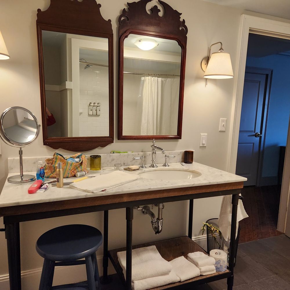 Hotel on North - Spacious bathroom - Hotels Near Me - Pittsfield, Massachusetts Hotel on North - Spacious bathroom - Hotels Near Me - Pittsfield, Massachusetts