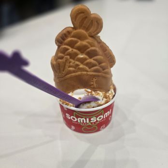 Somisomi - Milk taiyaki with coconut shavings - Ice Cream & Frozen Yogurt Near Me - San Diego, California Somisomi - Milk taiyaki with coconut shavings - Ice Cream & Frozen Yogurt Near Me - San Diego, California