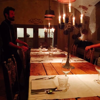 Locale - The wonderful server giving us a tour - Seafood Near Me - Florence, FI