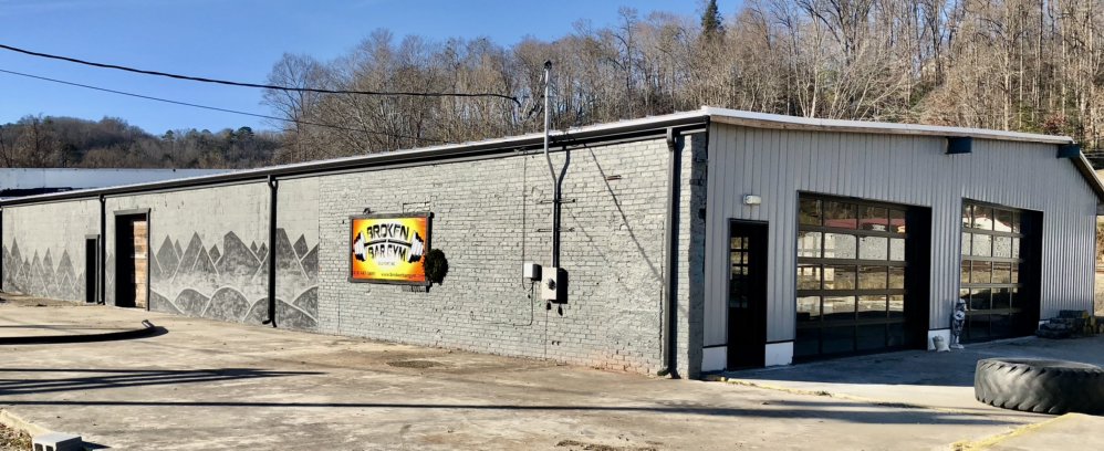 Broken Bar Gym Logo