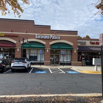 Saravana Palace - the front of the store - Vegetarian Near Me - Fairfax, Virginia