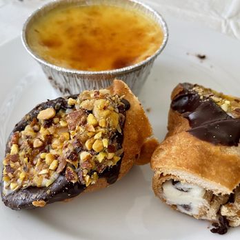I Heart Cake - Cannoli & creme brulee - Patisserie/Cake Shop Near Me - San Dimas, California I Heart Cake - Cannoli & creme brulee - Patisserie/Cake Shop Near Me - San Dimas, California