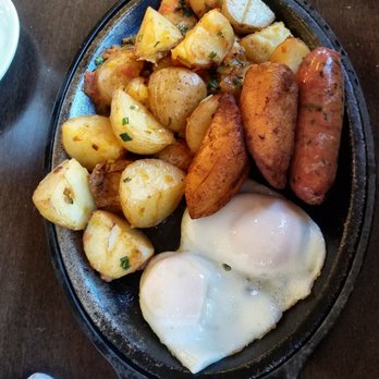 Noches de Colombia - Eggs n potatoes w. Maduros - Colombian Near Me - Montclair, New Jersey