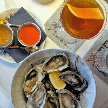 The Pressroom - Oysters, hot sauce, mignonette - Cocktail Bars Near Me - San Jose, California The Pressroom - Oysters, hot sauce, mignonette - Cocktail Bars Near Me - San Jose, California