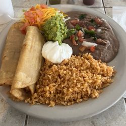 Mima’s Tacos - Chicken flautas