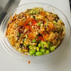 Umi Poke Sushi