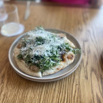 Credence - Flatbread with Oyster Mushrooms - New American Near Me - Houston, Texas Credence - Flatbread with Oyster Mushrooms - New American Near Me - Houston, Texas