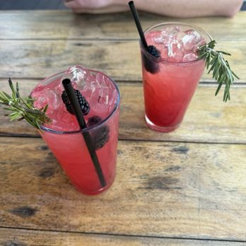 Bartlett's Fish Camp - BlackBerry bourbon smash cocktail - Seafood Near Me - Michigan City, Indiana