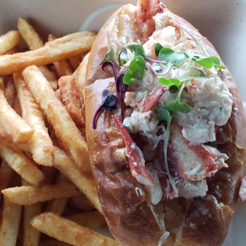 Burien Fish House - Lobster roll amazing - Seafood Near Me - Burien, Washington