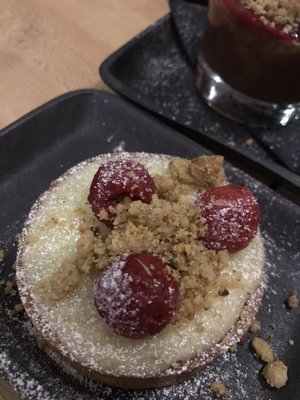 M Mme Closed 41 Photos 16 Reviews Updated March 22 Wine Bars 240 Avenue Laurier Ouest Montreal Qc Restaurant Reviews Phone Number Yelp