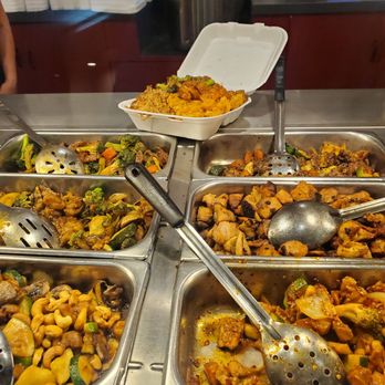 Dragon Express - Food rice chicken broccoli sweet sour chicken - Chinese Near Me - Temecula, California