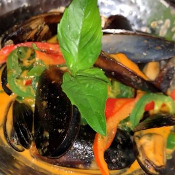 Songkran Thai Kitchen - Mussels - Thai Near Me - Houston, Texas
