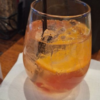 Slyman's Tavern - Independence - Peach sangria - Bars Near Me - Independence, Ohio