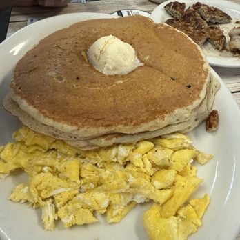 Hangar Cafe - Pancake breakfast - Cafes Near Me - Chandler, Arizona