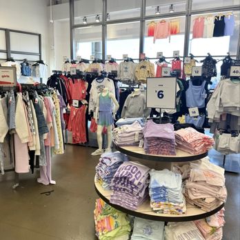 Old Navy - Men's Clothing Near Me - Anaheim, California