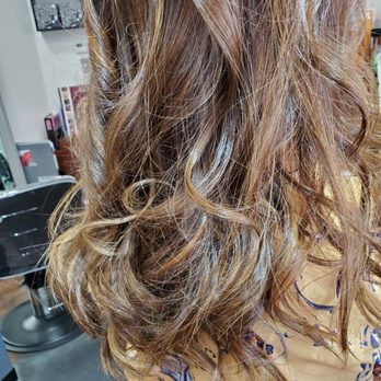 Jersi Salon - Hair Salons Near Me - Los Angeles, California
