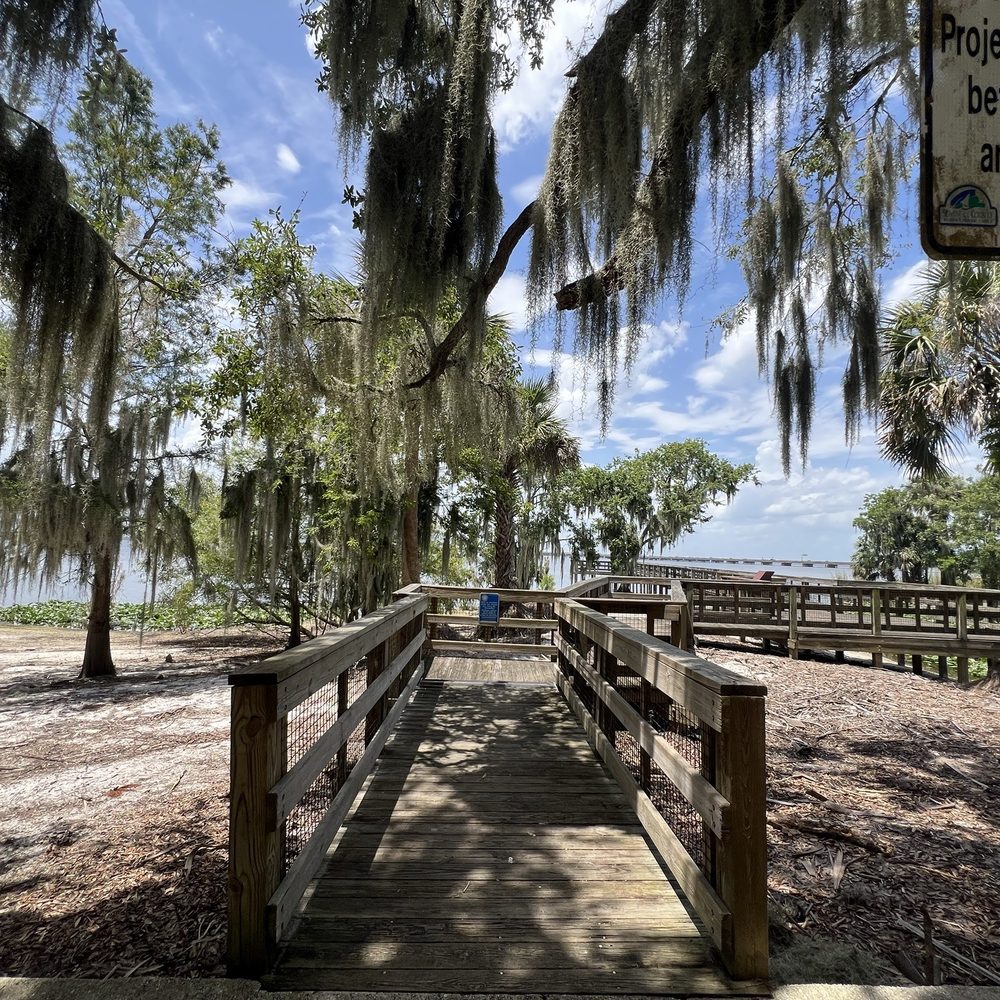 Overlook Park - Parks Near Me - Oviedo, Florida Overlook Park - Parks Near Me - Oviedo, Florida