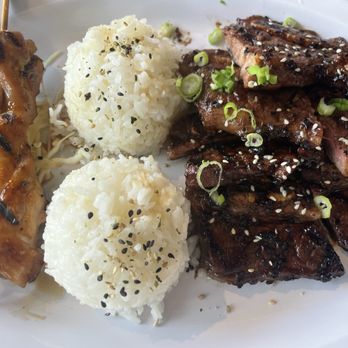 Moa Kai Hawaiian Diner - Beef ribs with a side of rice and chicken skewer - Hawaiian Near Me - Orlando, Florida Moa Kai Hawaiian Diner - Beef ribs with a side of rice and chicken skewer - Hawaiian Near Me - Orlando, Florida