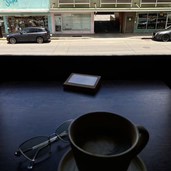 Plantoem - Cafes Near Me - Honolulu, Hawaii