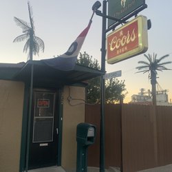 Legends - Front of restaurant