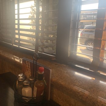 Lenny's Clam Bar - Seafood Near Me - Howard Beach, New York Lenny's Clam Bar - Seafood Near Me - Howard Beach, New York