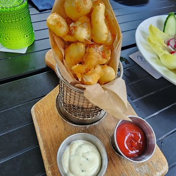 Farm Bar - Lakeview - Bars Near Me - Chicago, Illinois Farm Bar - Lakeview - Bars Near Me - Chicago, Illinois