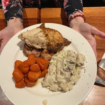 Charleston's - Roast chicken - American Near Me - Broken Arrow, Oklahoma