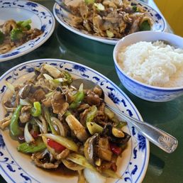 Ginger pork and pad see ewe Ginger pork and pad see ewe