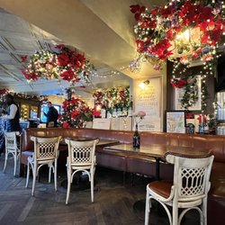 Le Vrai Paris - Inside dining